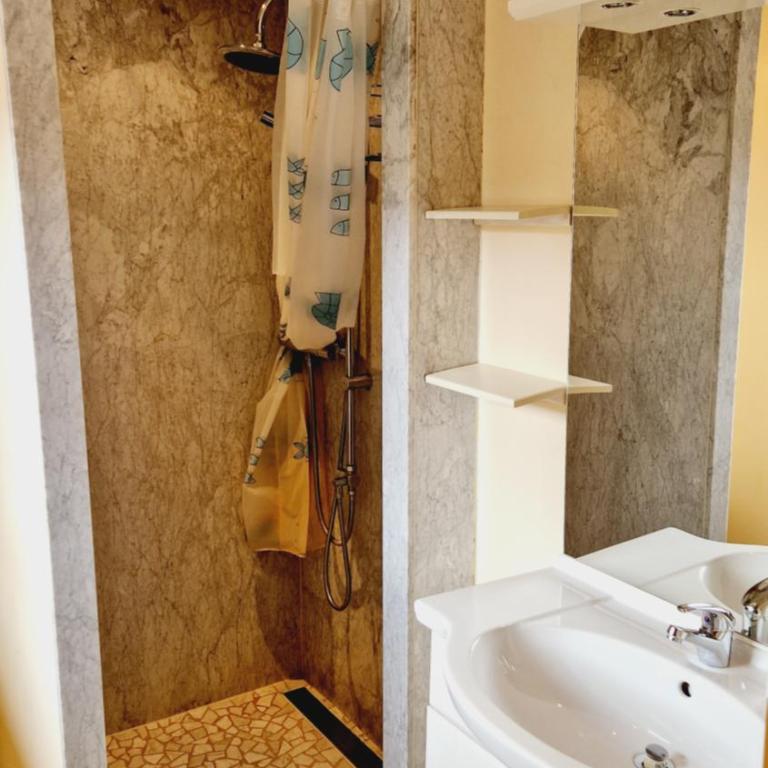 Gasthof Dorfschenke - Deluxe Doppelzimmer mit Dusche - 8