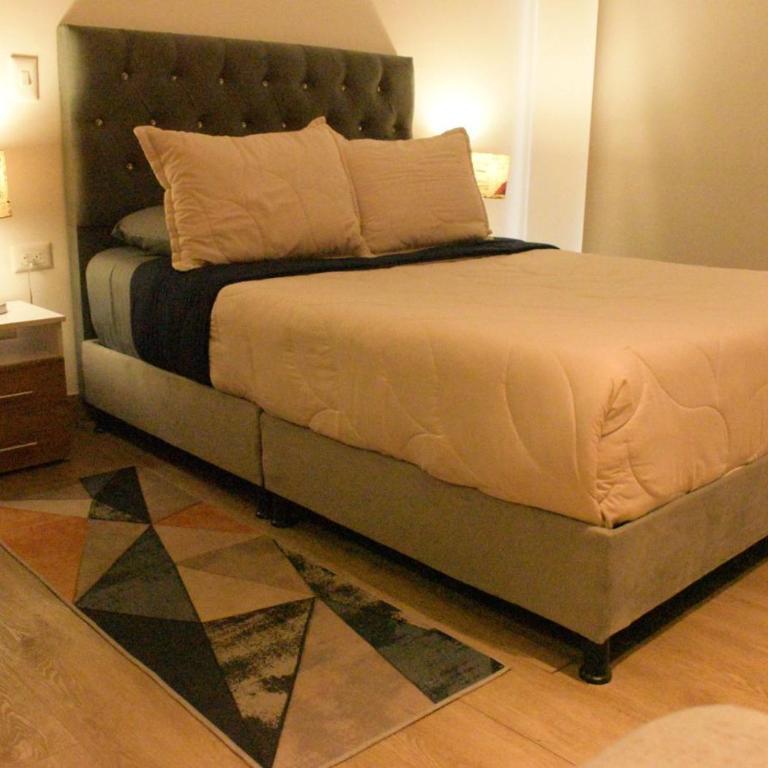 Aparta suite elegante en Chapinero - Estudio Deluxe - 3