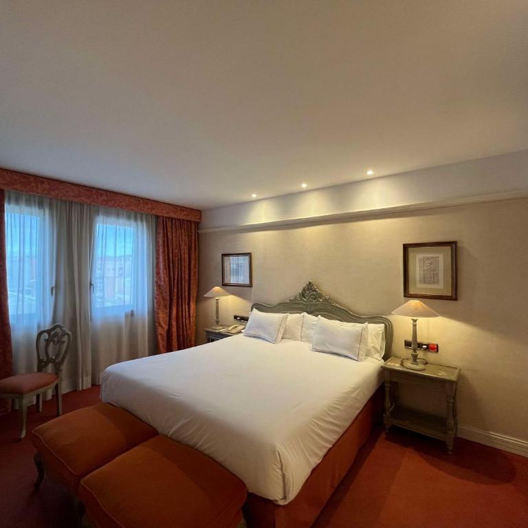 Best Western Premier CMC Girona - Suite Junior Executive - 4