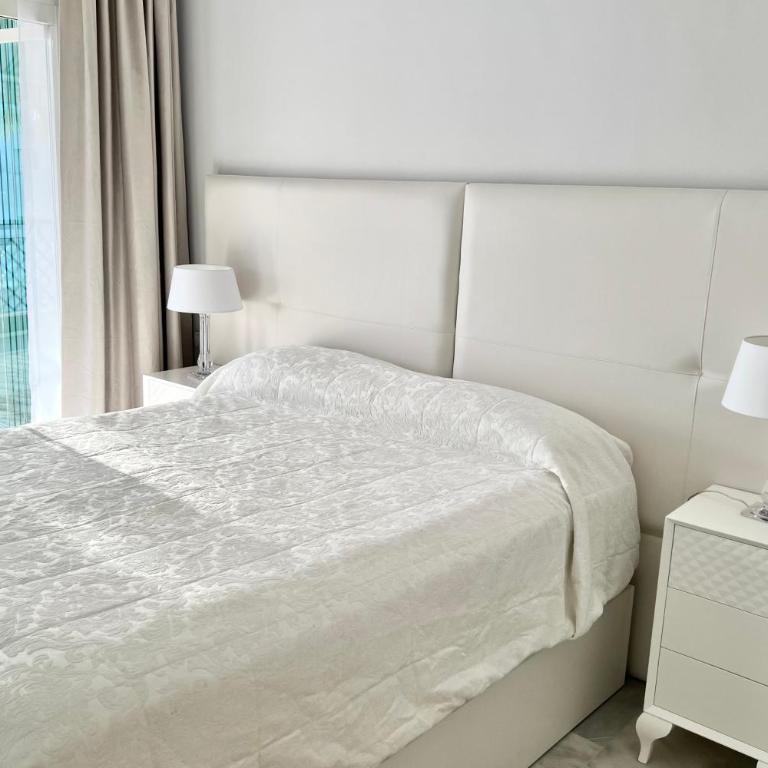 MI CAPRICHO BEACHFRONT- P301 Apartment with sea view - Apartamento de 2 dormitorios - 37