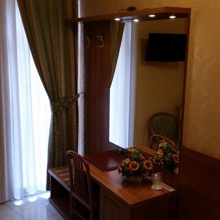 Hotel Teti - Chambre Simple - 11