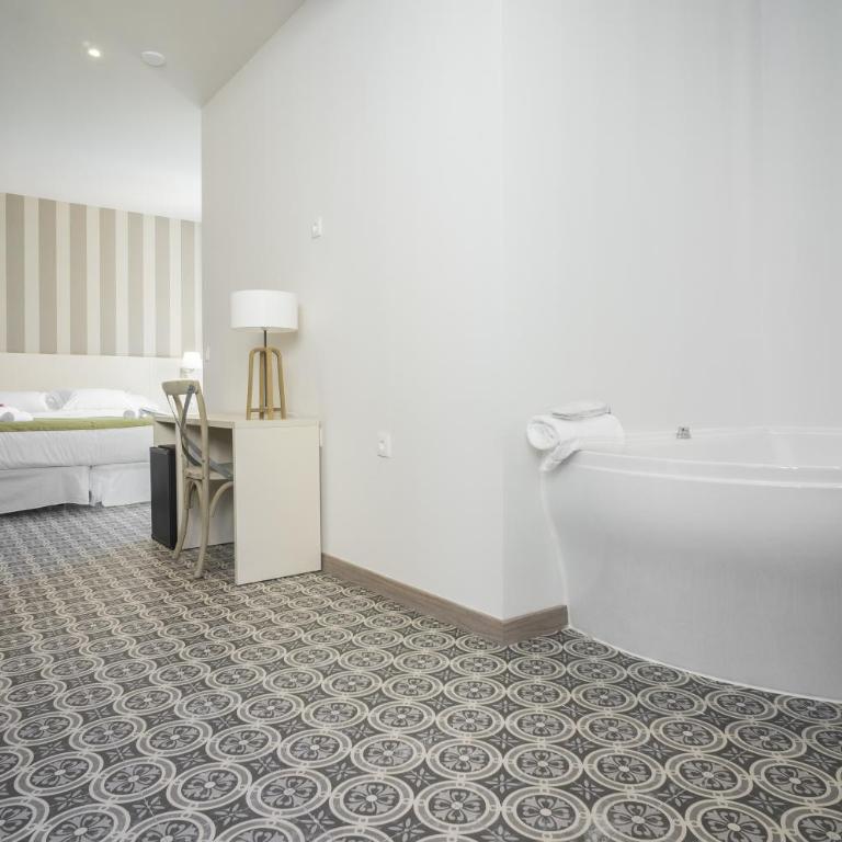 Hotel San Lorenzo Boutique Plaza - Double Room with Spa Bath - 4