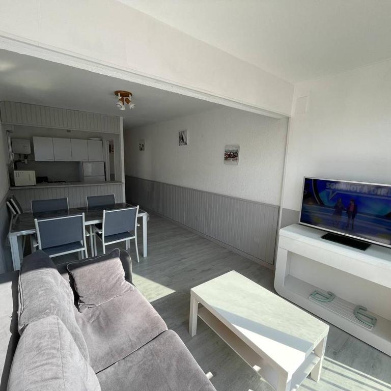 T2 lumineux 4 pers, parking sécurisé, proche port et plage - St-Cyprien - FR-1-106-30 - Apartment - 1