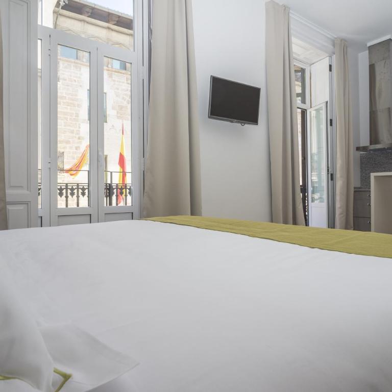 Hotel San Lorenzo Boutique Plaza - Deluxe King Studio - 7