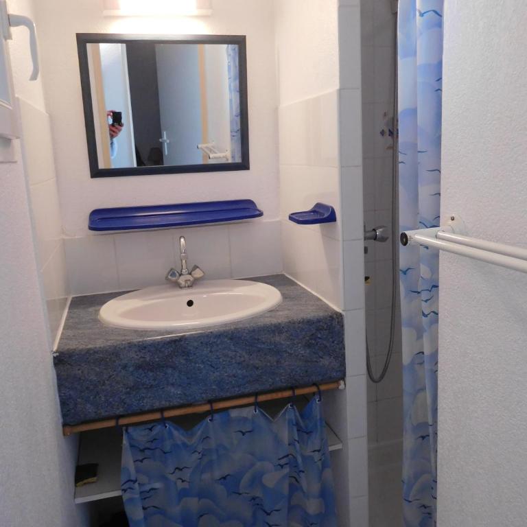 OREE DU GOLF II Joli T3 piscine proche golf Cap d'Agde - Apartment - Ground Floor - 8