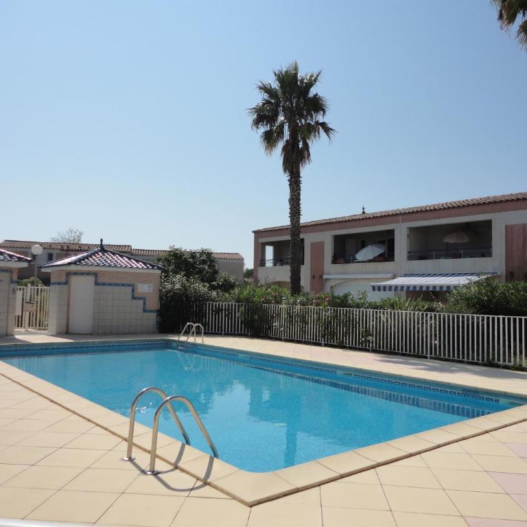 OREE DU GOLF II Joli T3 piscine proche golf Cap d'Agde - Apartment - Ground Floor - 9