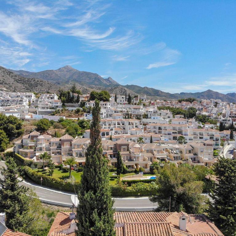Nerja Paradise Rentals - Villa Topaz - Villa - 9