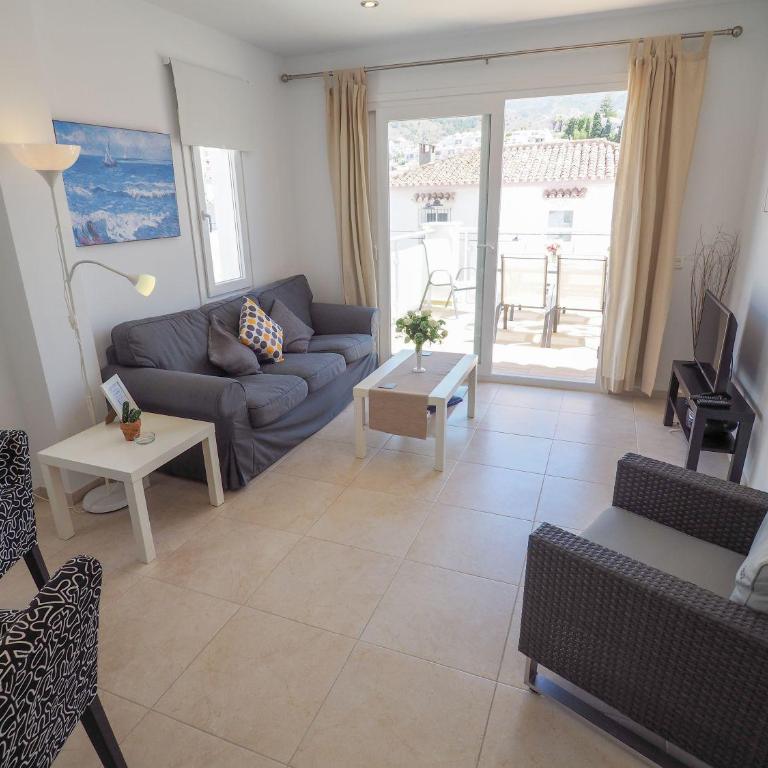 Nerja Paradise Rentals - Villa Topaz - Villa - 11