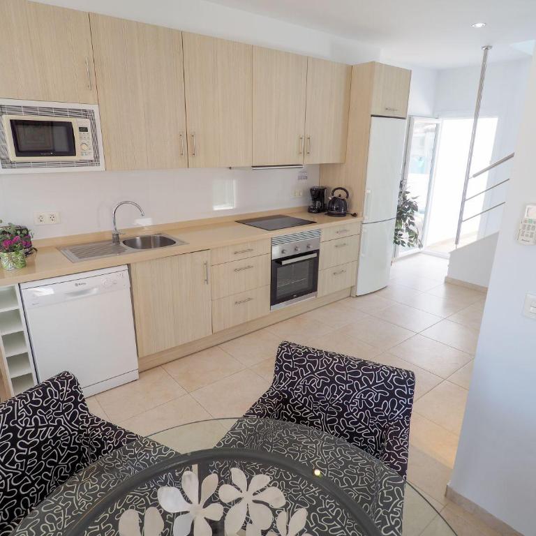 Nerja Paradise Rentals - Villa Topaz - Villa - 14