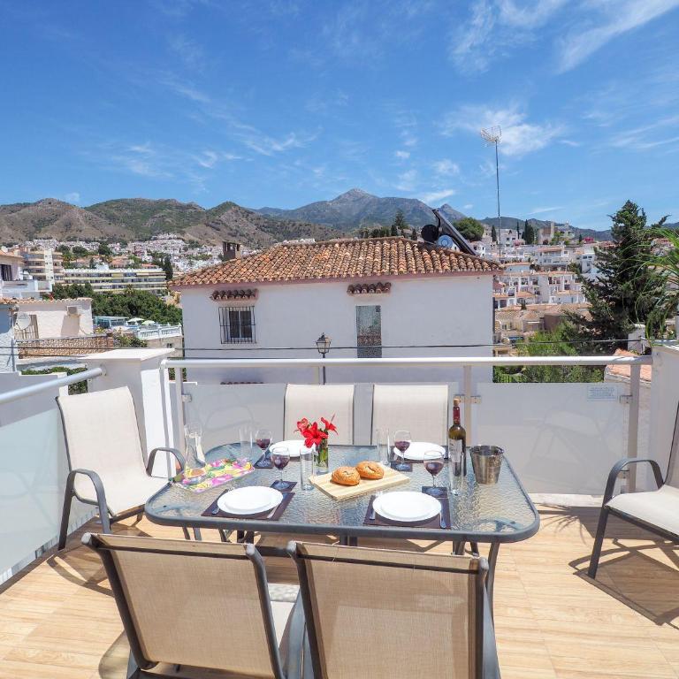 Nerja Paradise Rentals - Villa Topaz - Villa - 8