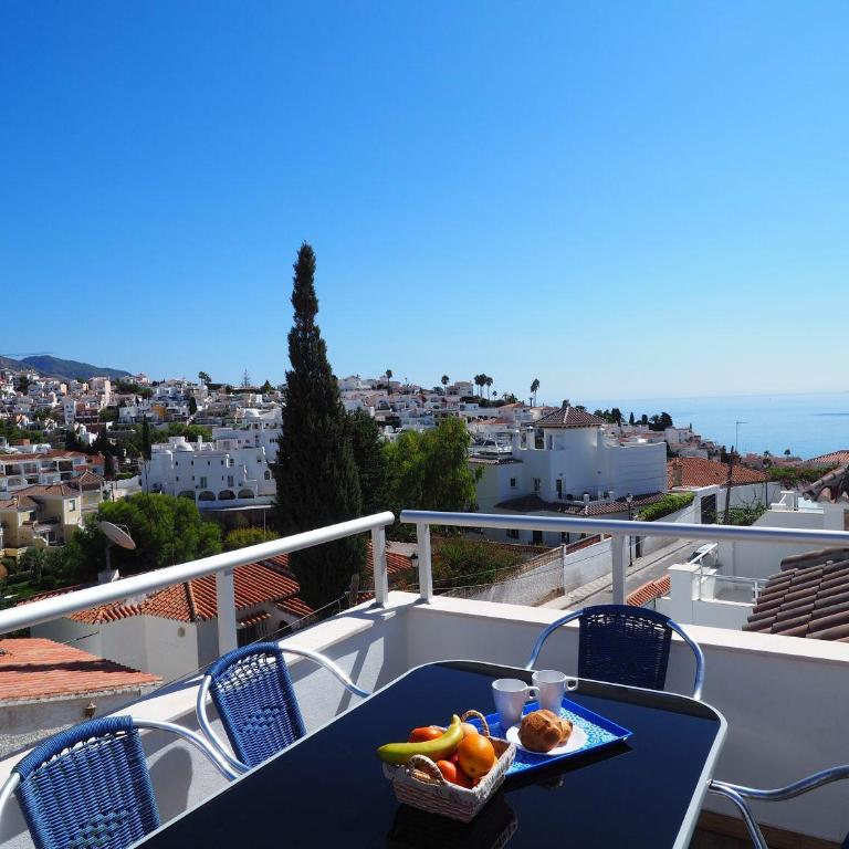 Nerja Paradise Rentals - Villa Topaz - Villa - 47