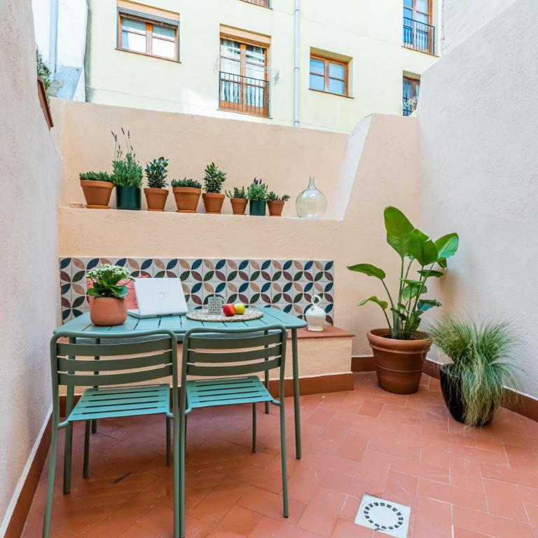 Vestal Suites Domo Adults Only - Habitación Doble con patio - 14