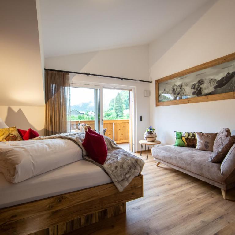 Brunnenhof Oberstdorf - Ferienwohnungen mit Hotel Service - Superior Suite - 1