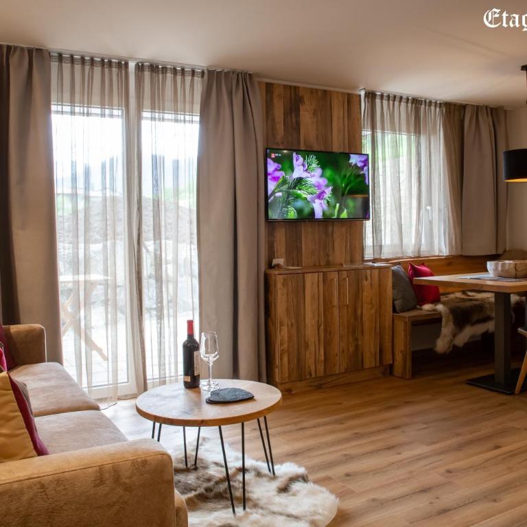 Brunnenhof Oberstdorf - Ferienwohnungen mit Hotel Service - Deluxe Suite - 1