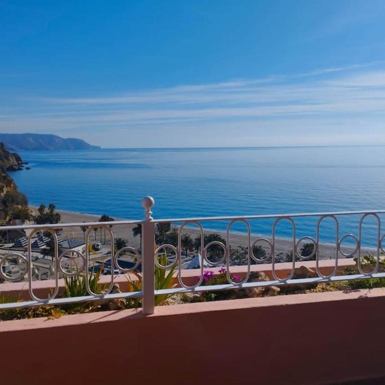 Amazing 3 bedroom townhouse close to Burriana, Nerja - Apartamento de 3 dormitorios - 1