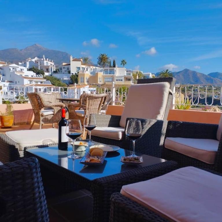 Amazing 3 bedroom townhouse close to Burriana, Nerja - Apartamento de 3 dormitorios - 3
