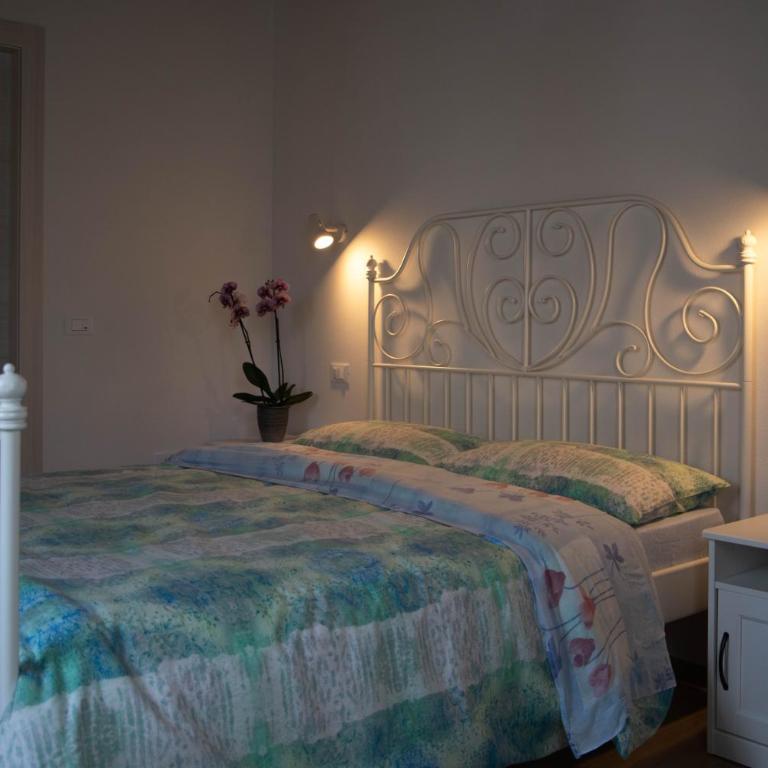B&B La Casa Gialla - Camera Matrimoniale con Bagno Privato - 5