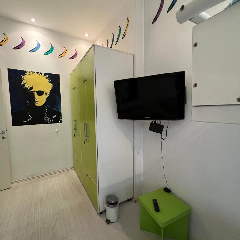 Pop Art - Krevet za 1 Osobu u Mešovitoj Spavaonici - 4