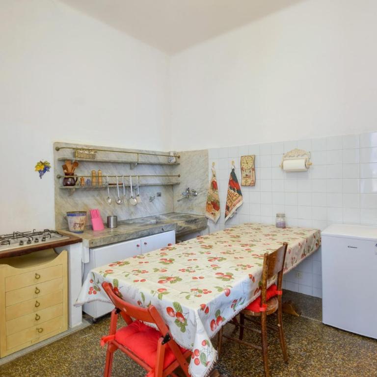 3 Bedroom Nice Apartment In Rapallo - Appartamento con 3 Camere da Letto - 7