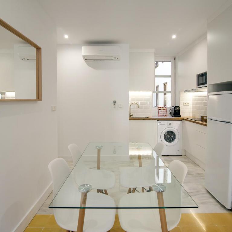 Granadi Apartamentos - One-Bedroom Apartment - 3