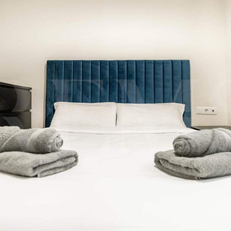 Modern gem in heart of Málaga, near sights REMS - Apartamento de 1 dormitorio - 2