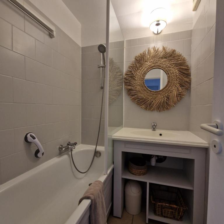 Appartements au coeur du golf, proche du lac et vélodyssée - Appartement avec Balcon - 5