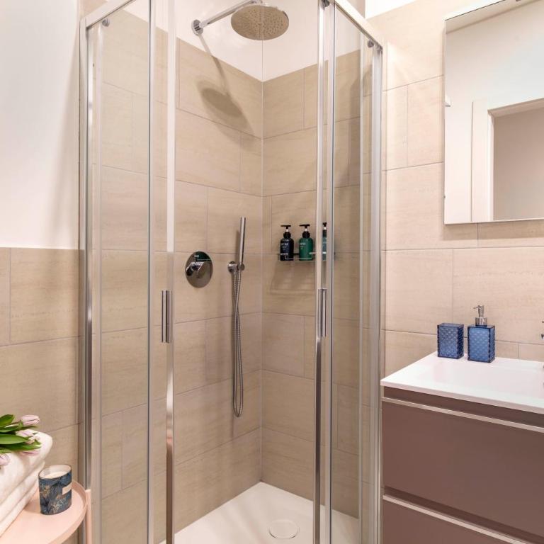 Magic Deluxe Suites - Free Parking - Appartamento Deluxe - 3