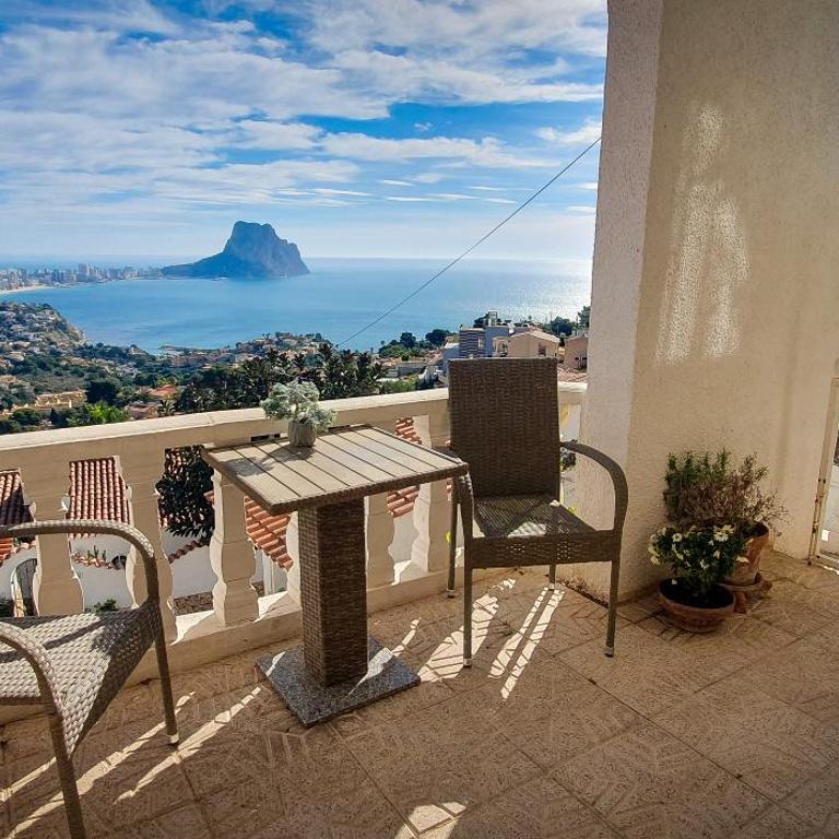 Villa Vista Calpe - Habitación Cuádruple con vistas al mar - 5