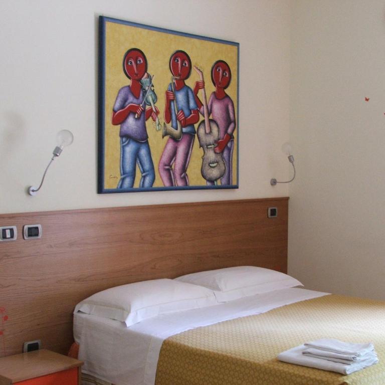 Piccolo Principe Salerno B&B - Camera Tripla con Bagno in Comune - 12