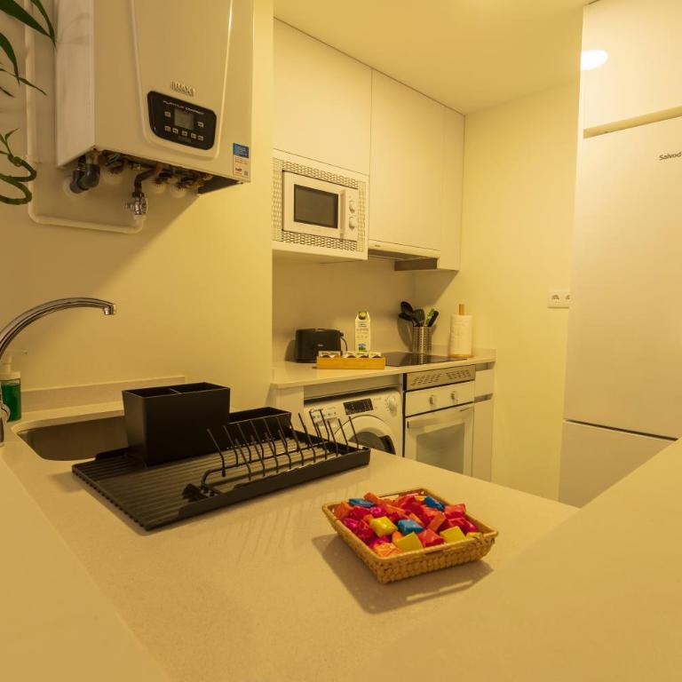 LA TERRAZA DE LA VEGA - Ubicación inmejorable , wifi , terraza y parking gratuito - Apartamento de 1 dormitorio - 34