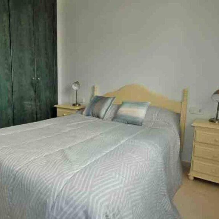 Lovely 2 bedroom apartment 2nd line to beach - Two-Bedroom Apartment - 15