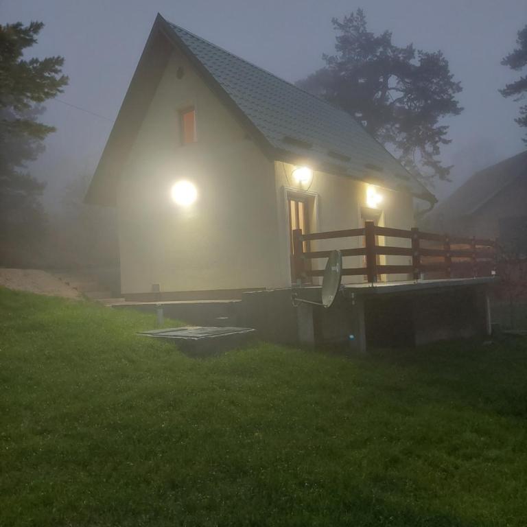 Stašina vikendica Divčibare - Kuća sa 2 Spavaće Sobe - 12