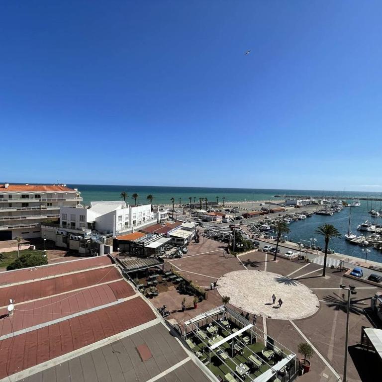Saint-Cyprien : T2 cabine, climatisé, 6 pers, animaux admis, parking sécurisé - FR-1-106-78 - Apartment - 1
