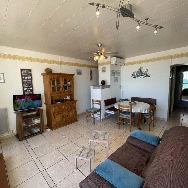 Saint-Cyprien : T2 cabine, climatisé, 6 pers, animaux admis, parking sécurisé - FR-1-106-78 - Apartment - 3