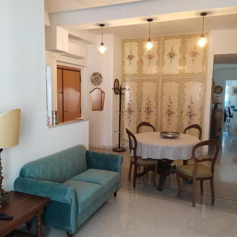 Grande casa vicina al centro - Appartamento Deluxe con 4 Camere da Letto - 2