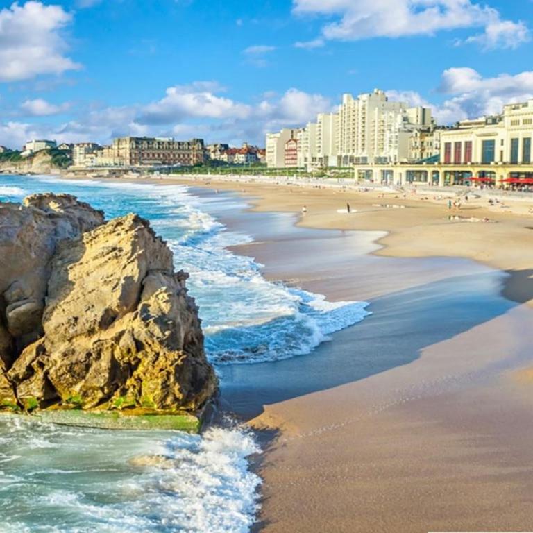 Appartement rénové pour 4 pers en centre de Biarritz à 250m de la plage - FR-1-3-581 - Appartement - 5