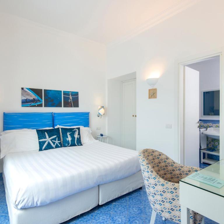 Relais Maresca Luxury Small Hotel & Terrace Restaurant - Camera Matrimoniale Classic con Vista Interna - 7