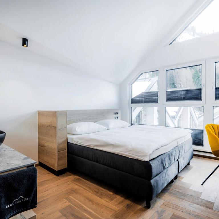 Bergparadies - inklusive Eintritt in die Alpentherme - Doppelzimmer mit Balkon - 1