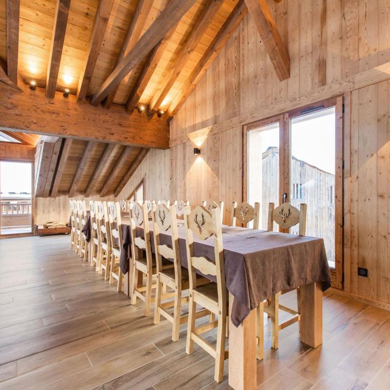 Chalet in Champagny by Ski Slopes - Chalet Supérieur - 3