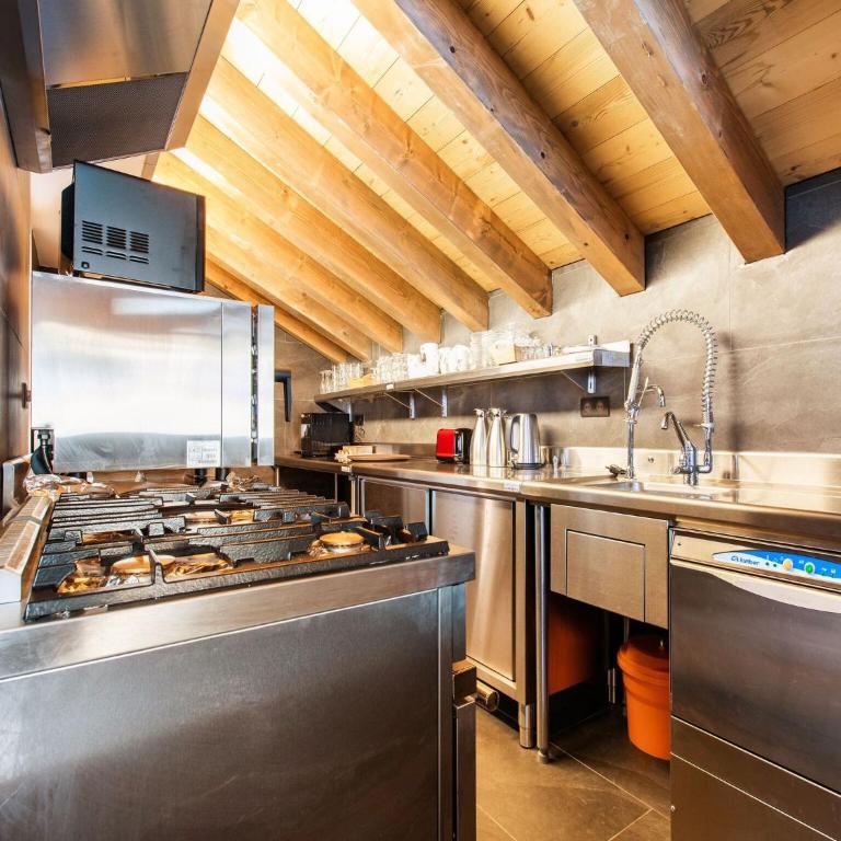 Chalet in Champagny by Ski Slopes - Chalet Supérieur - 4
