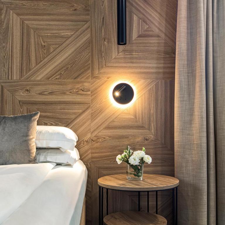 Reflection Boutique Hotels - Camera King con Vista Lago - 3