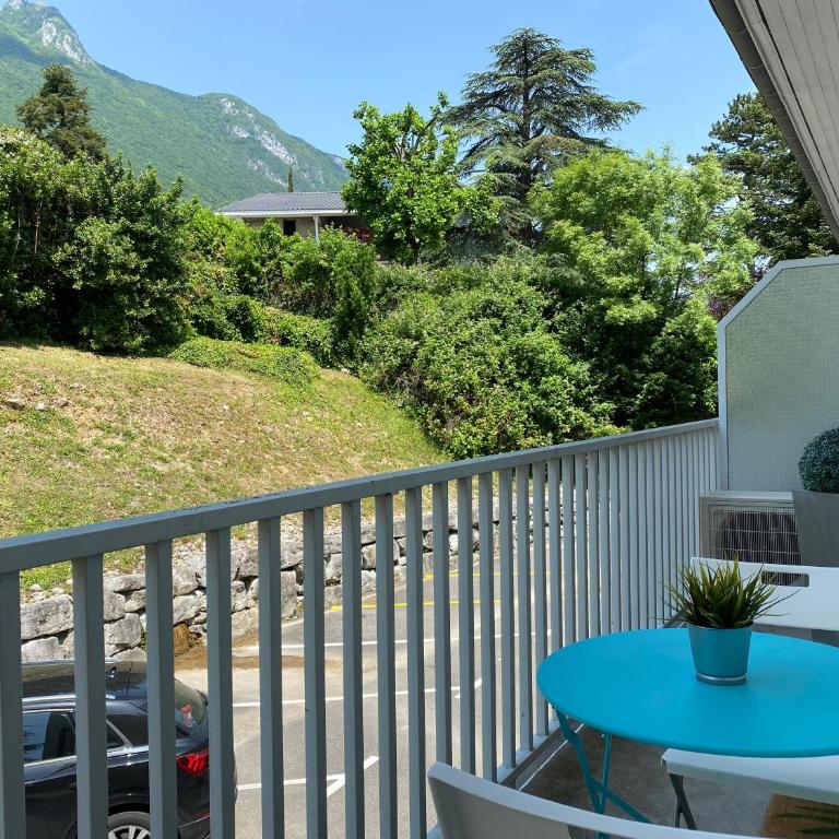 Pause Detente Sur La Port Du Bourget Du Lac - Apartment - 25