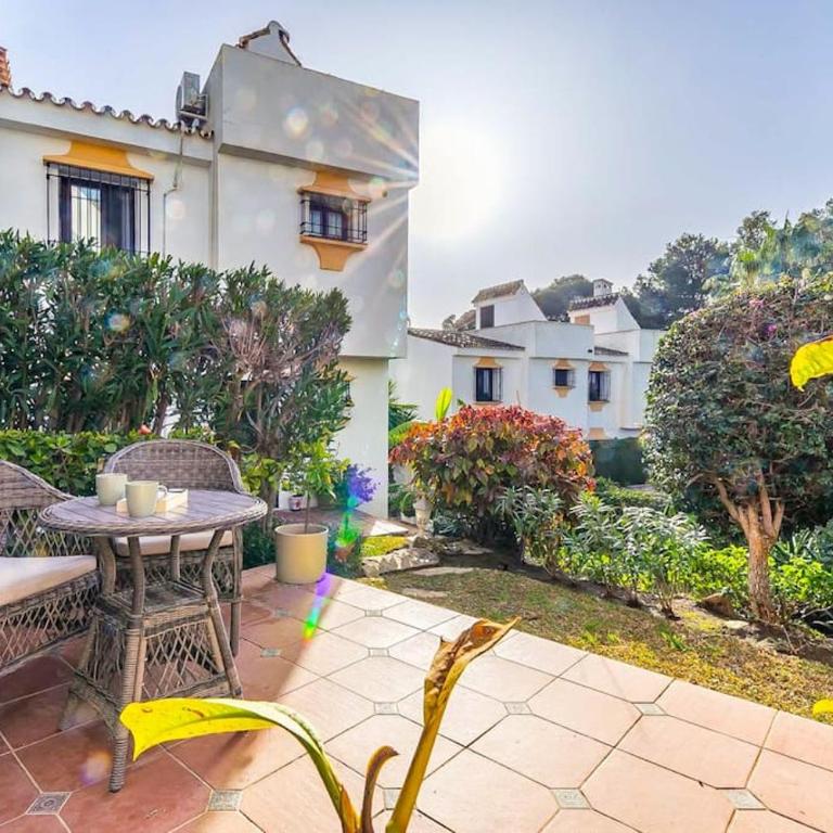 90-Cosy House With Roof Terrace in Calahonda, Mijas! - Casa de 2 dormitorios - 27