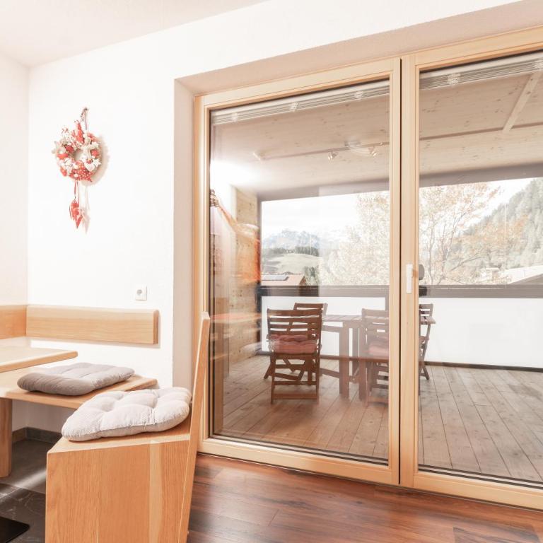 Aparthotel Ambiente - Familienzimmer mit Balkon - 3