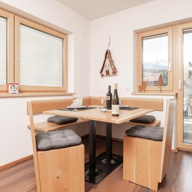 Aparthotel Ambiente - Familienzimmer mit Balkon - 1