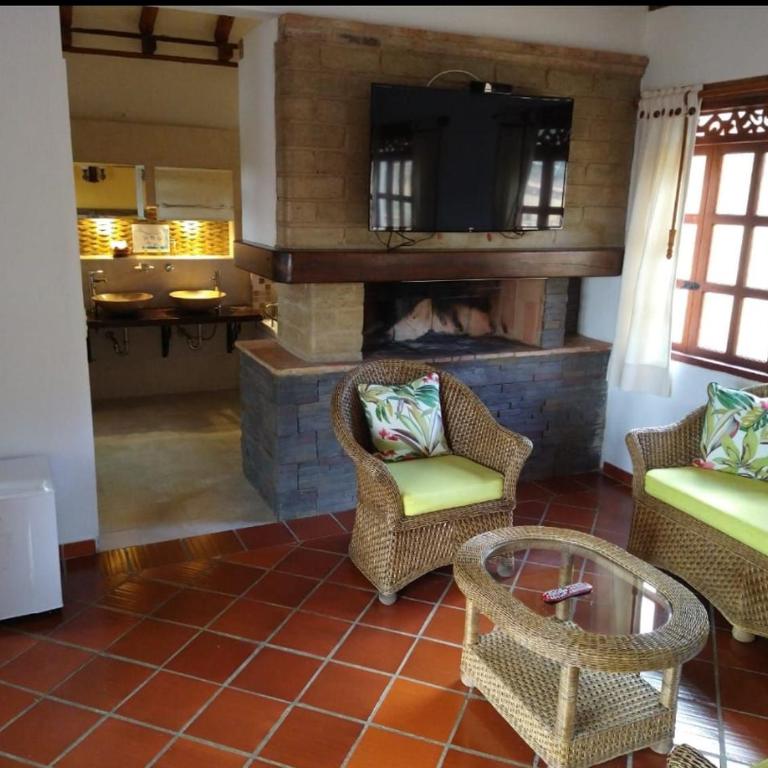 Hotel Bosque de la Villa - Suite Deluxe con bañera de hidromasaje - 3