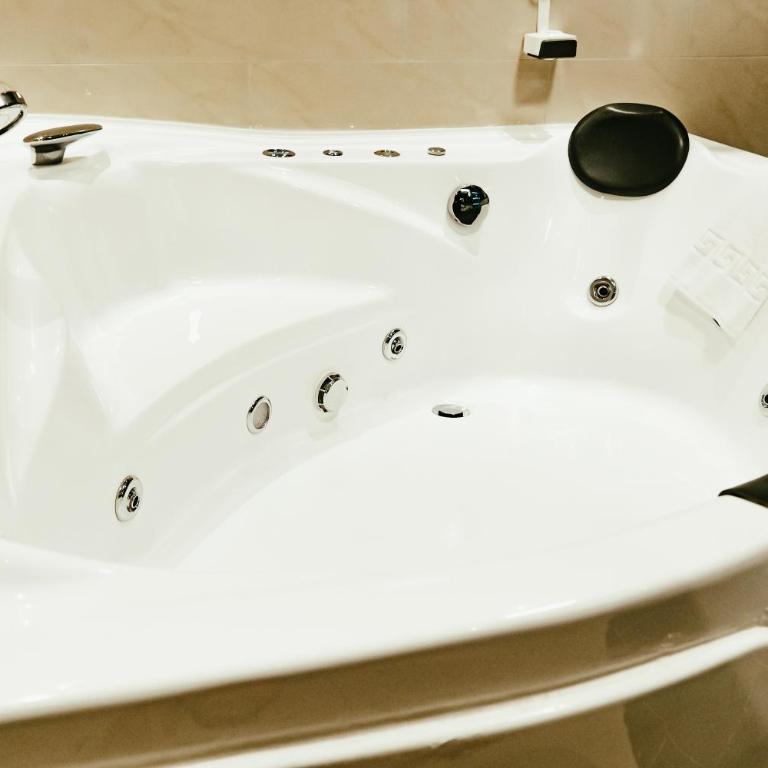 Atlas Grand Hotel - Senior Suite - 5