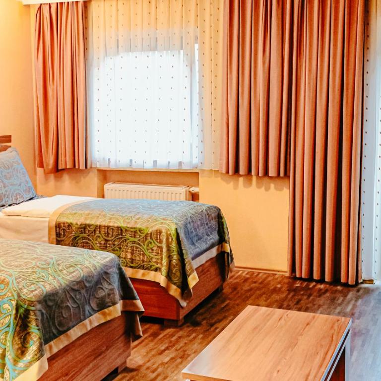 Atlas Grand Hotel - Comfort Zweibettzimmer mit Balkon - 1
