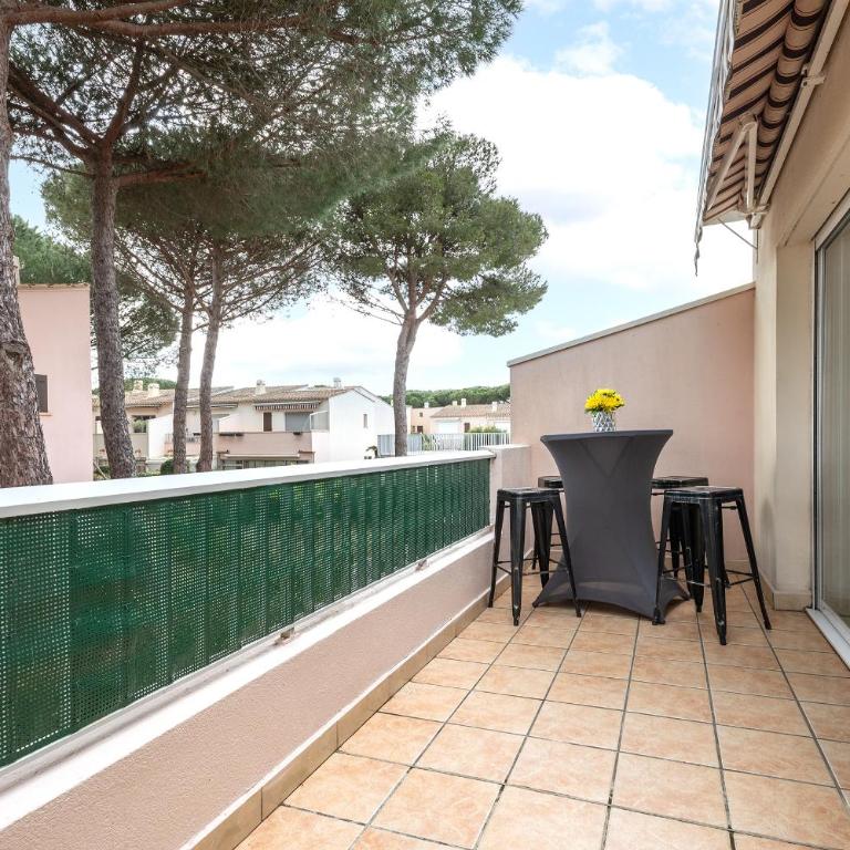 Eureka Elégance - Two-Bedroom Apartment - 16