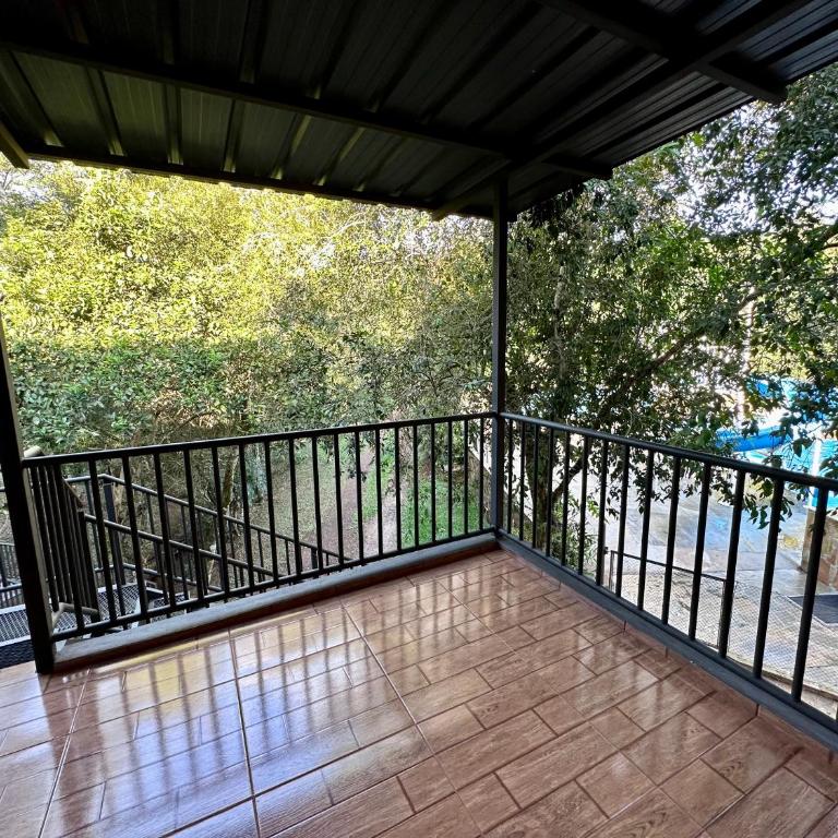 Parque Hotel Manantial - Quadruple Room with Balcony - 5